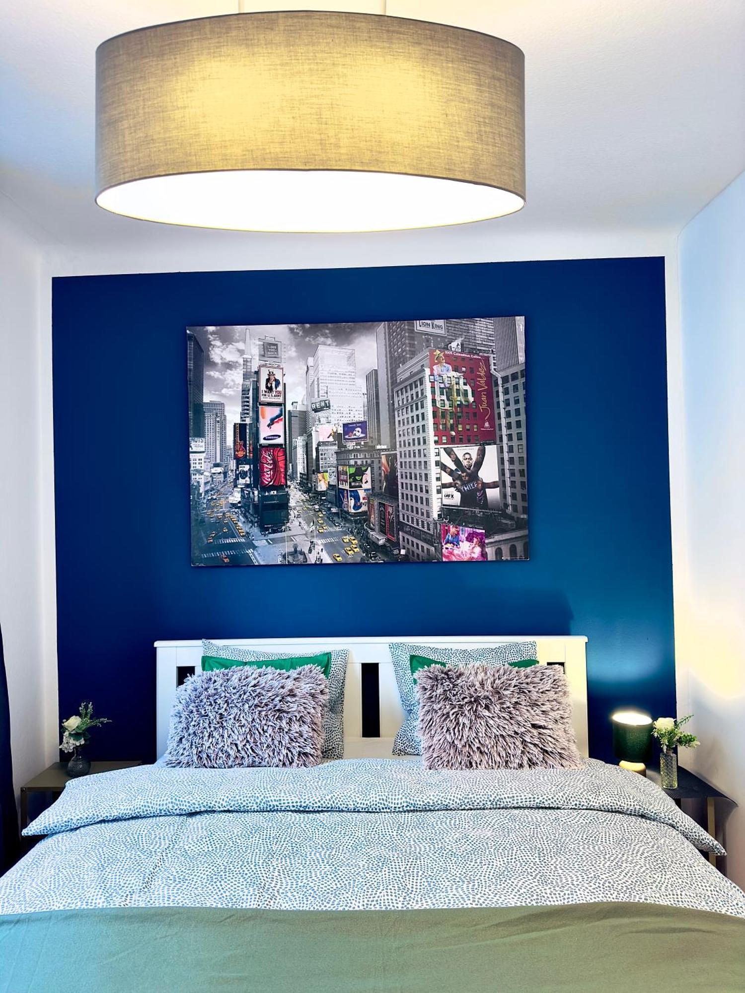 Apartment Design 3 Bedroom Near Main Train Station