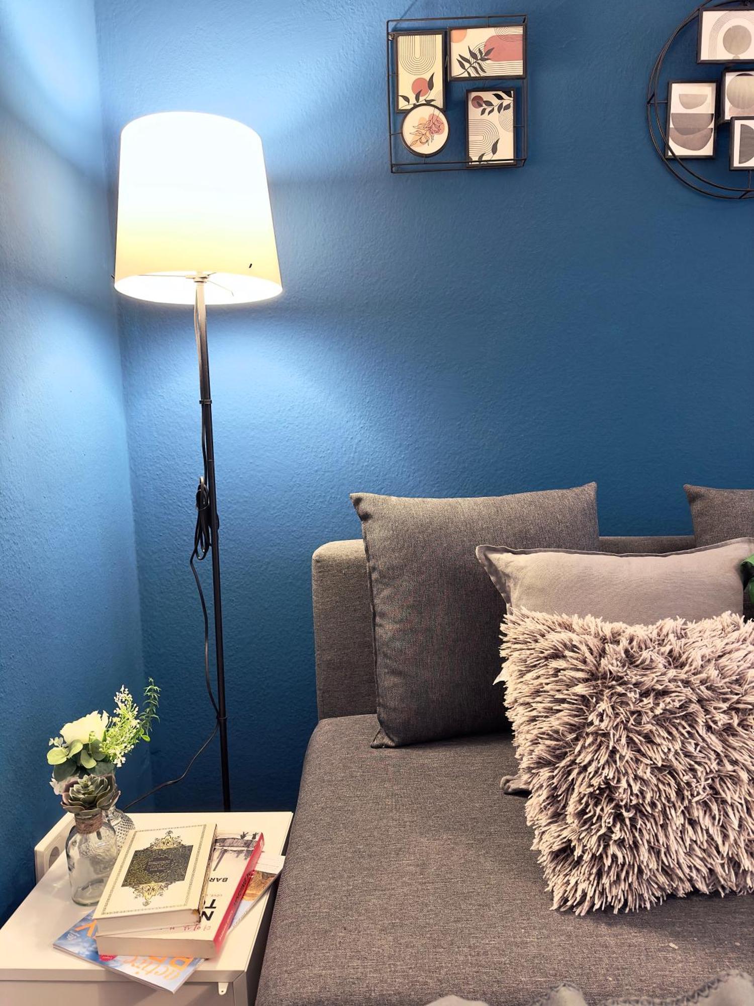 Design 3 Bedroom Near Main Train Station Apartment