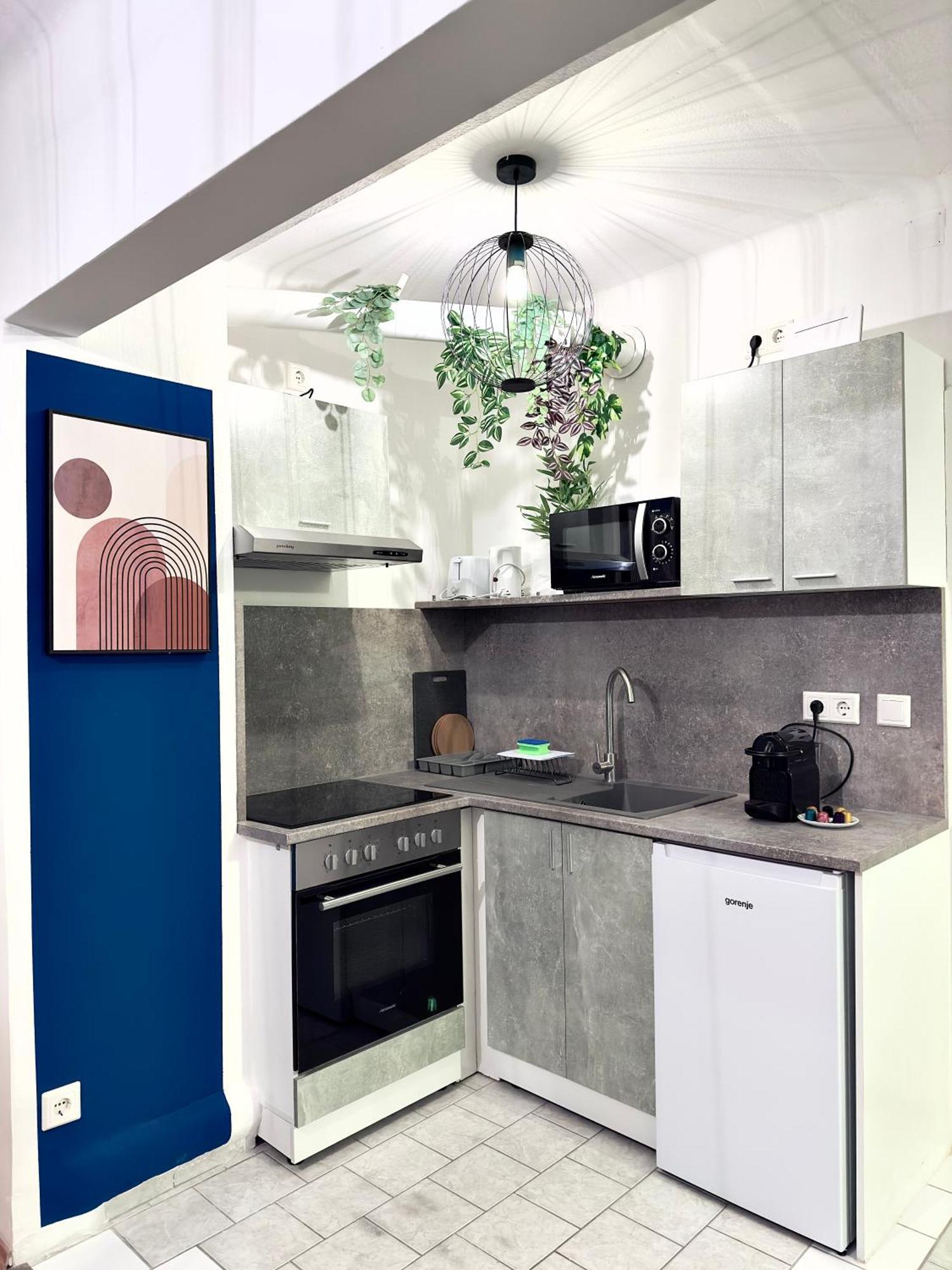 Apartment Design 3 Bedroom Near Main Train Station Vienna